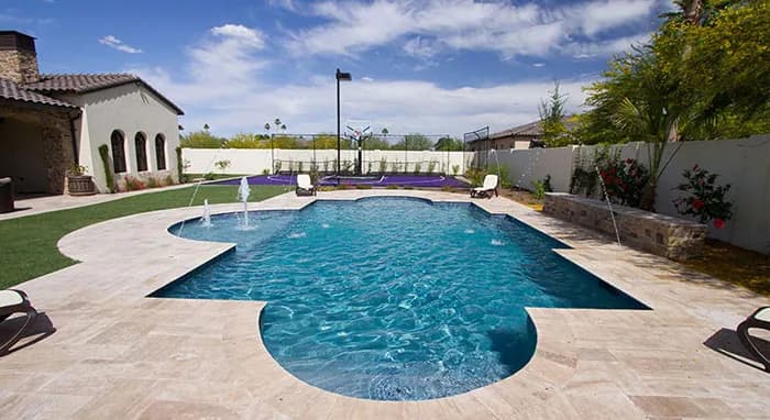StoneScapes Puerto Rico Blend Large: Aqua Blue Large — water color and installed finish