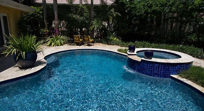 StoneScapes Touch of Glass: Aqua White — water color and installed finish